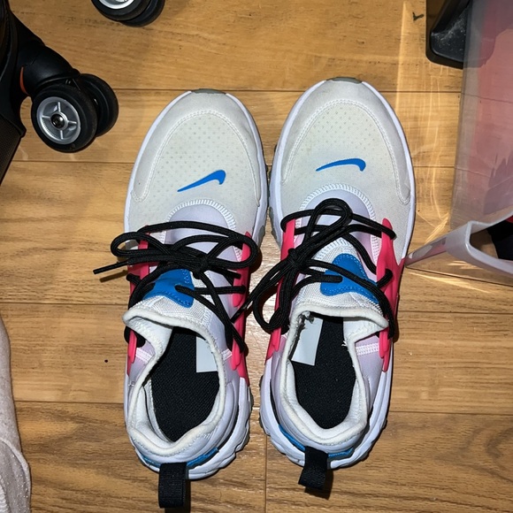 White hyper pink - Picture 2 of 7